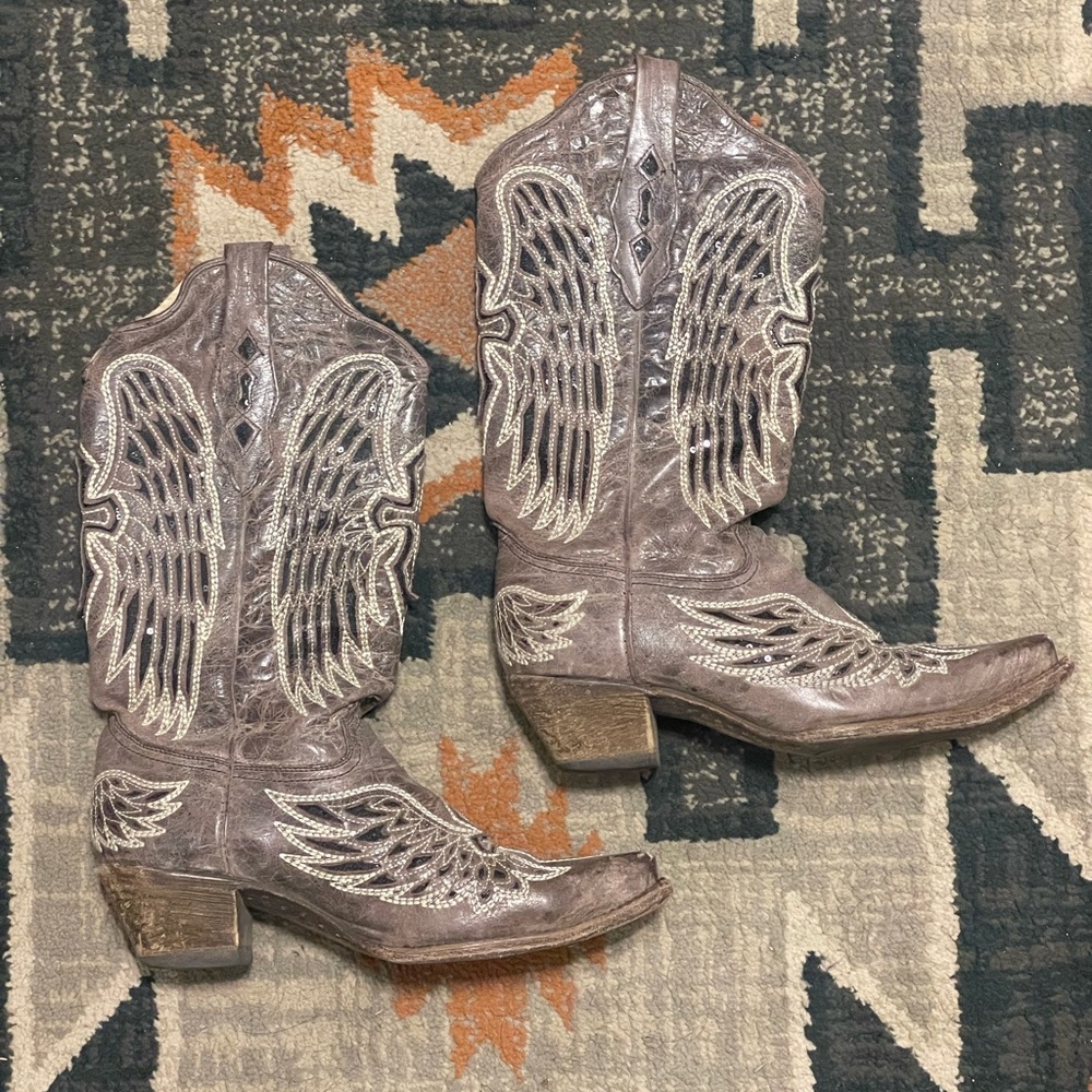 CORRAL WOMEN'S WING AND CROSS SNIP TOE WESTERN BOOTS